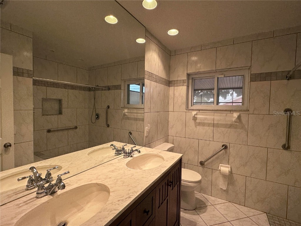 10659 108th Street Largo FL 33778 TB8445562 image10