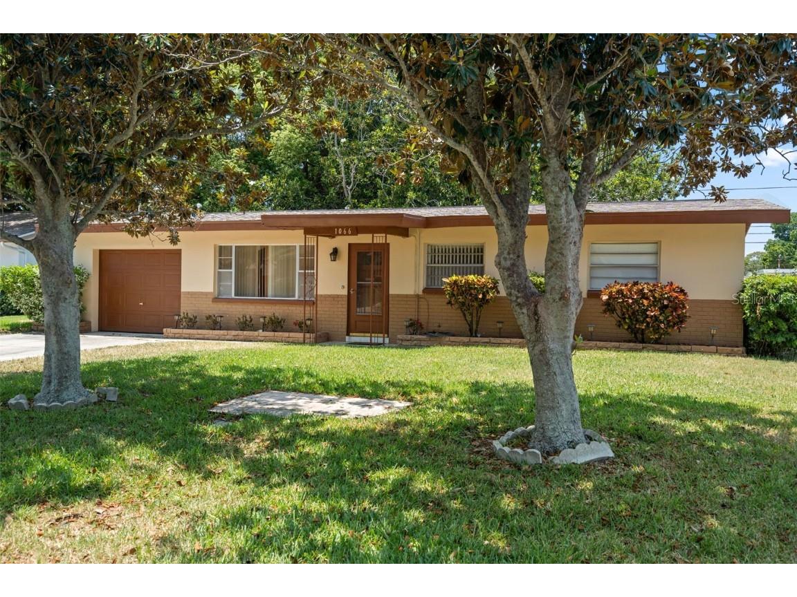 1066 Oakwood Drive Dunedin FL 34698 U8242709 image1