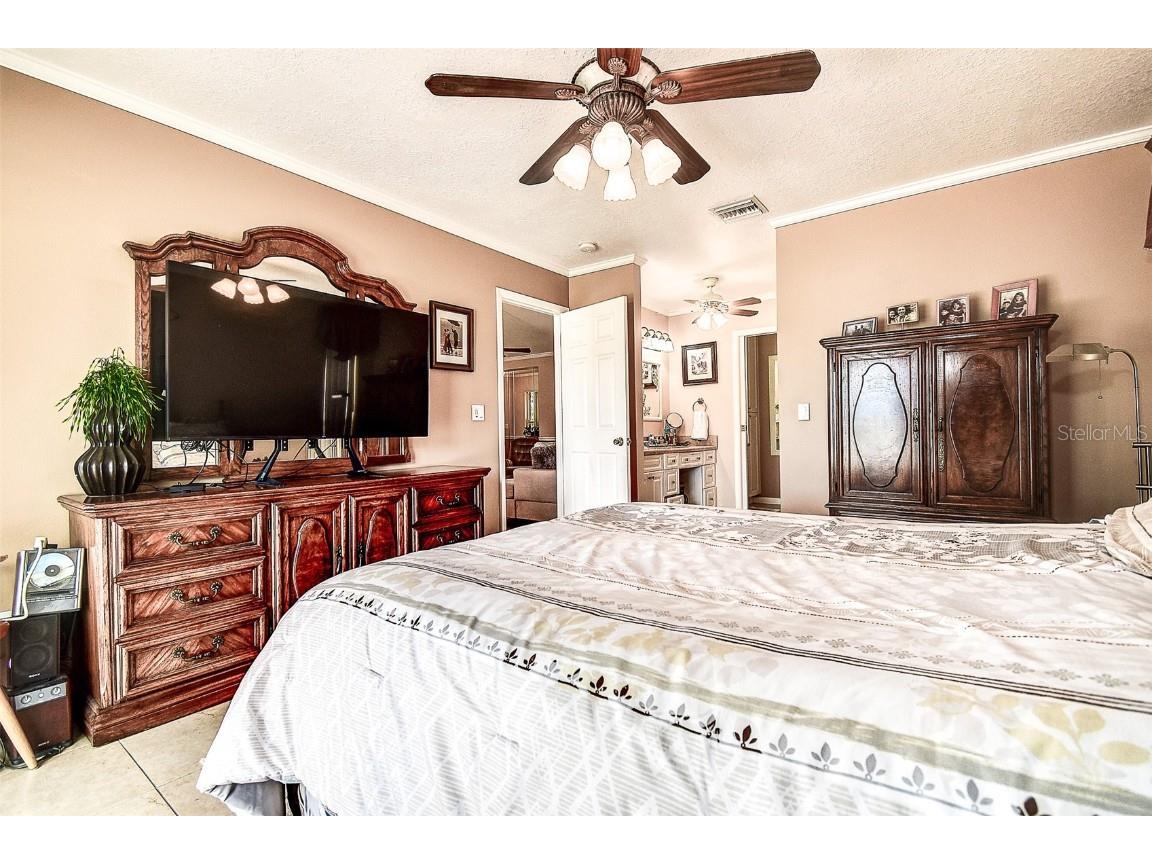 10660 41st Court N Clearwater FL 33762 TB8433649 image21