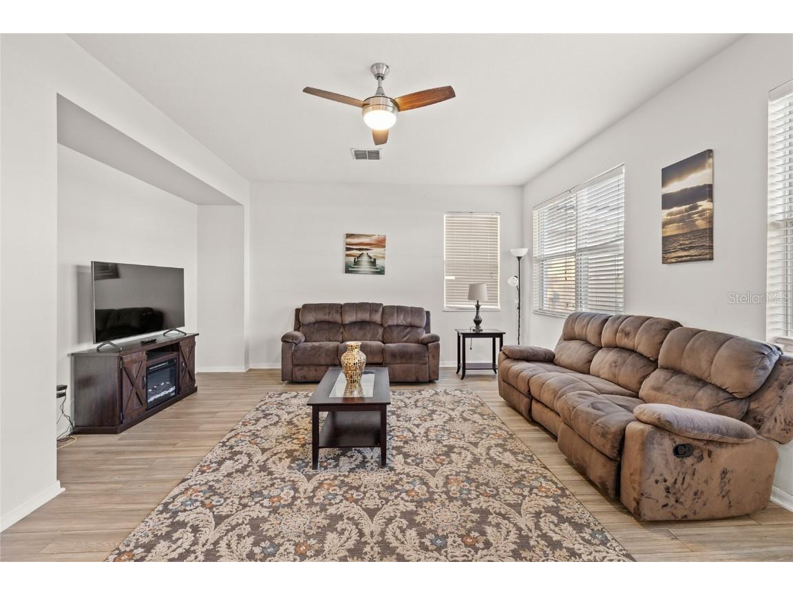 1067 Berkeley Drive Kissimmee FL 34744 O6352726 image9