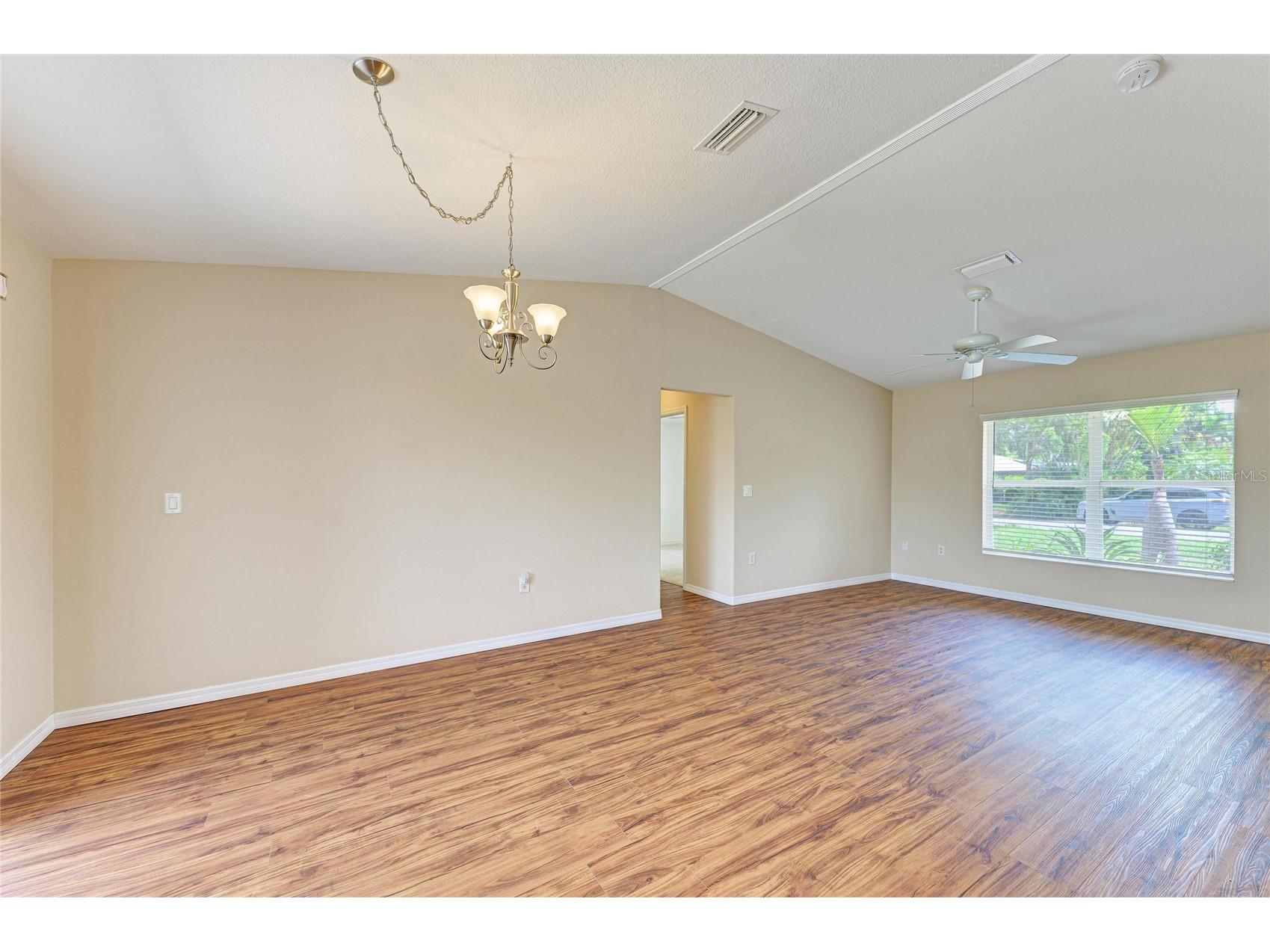 1067 Rosedale Road Venice FL 34293 A4689050 image5