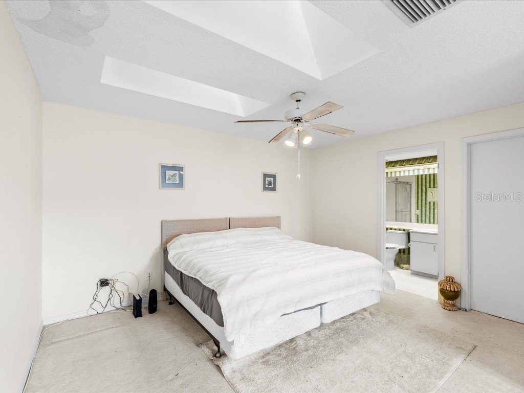 10671 Andrew Lane Seminole FL 33777 TB8454802 image25