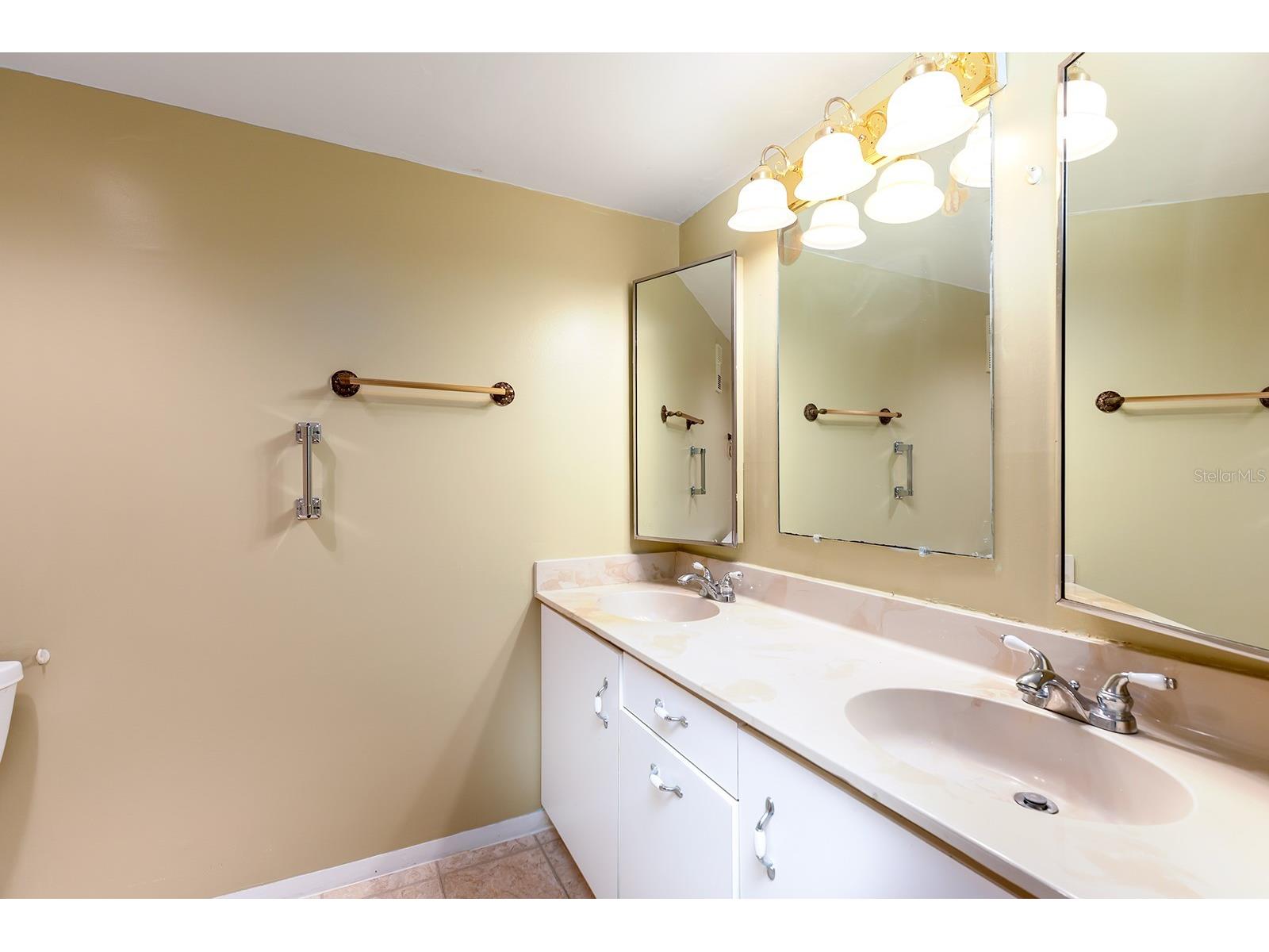 1068 E Michigan Street #A Orlando FL 32806 O6330549 image19