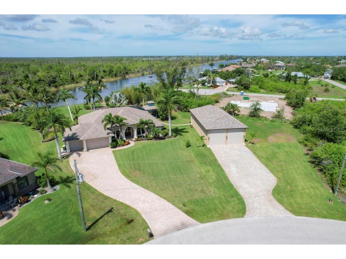 10686 Hillwood Drive Port Charlotte FL 33981 D6136939 image1