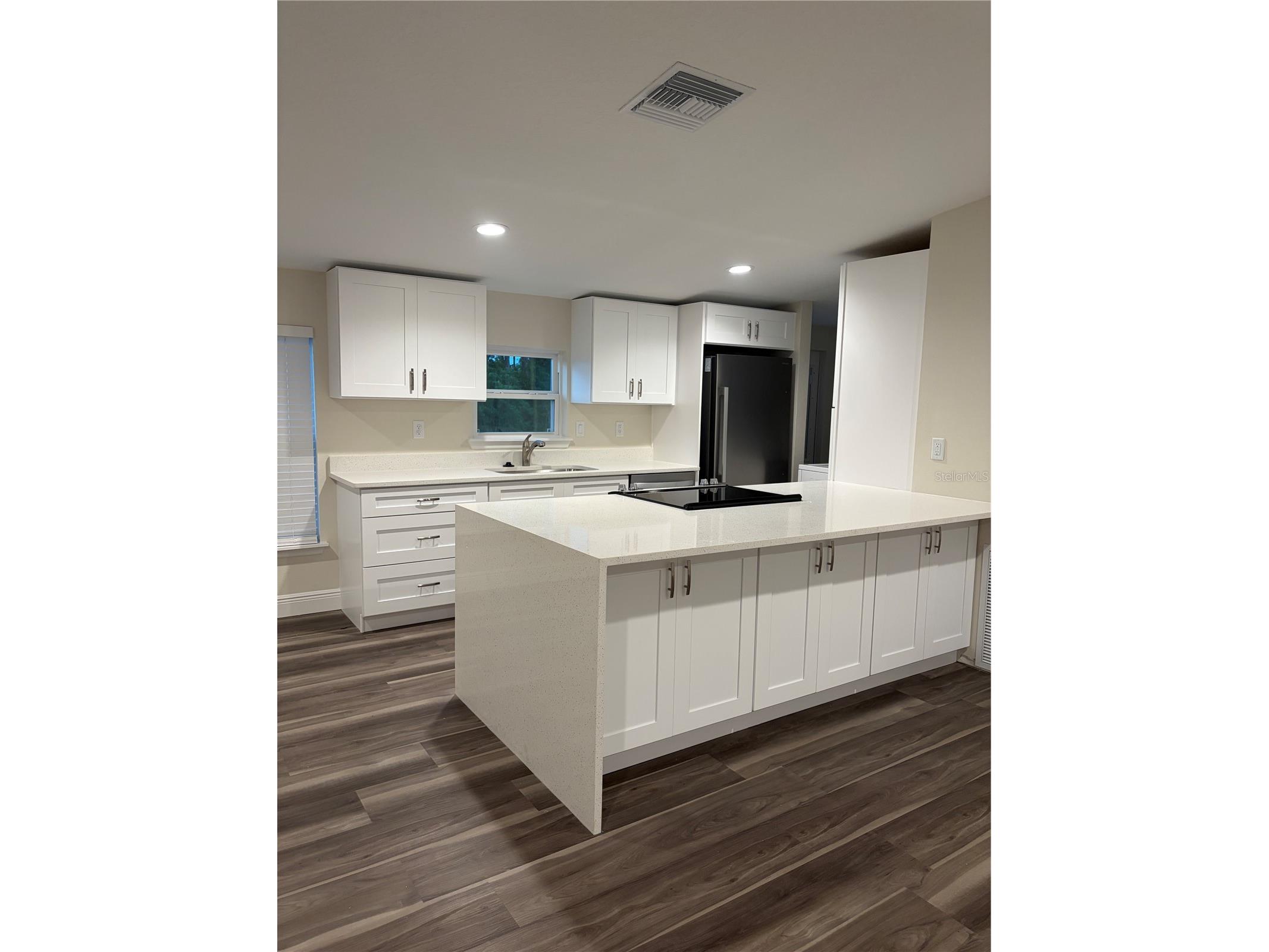 10699 Quiet Cove Road Howey In The Hills FL 34737 - POND G5114020 image3
