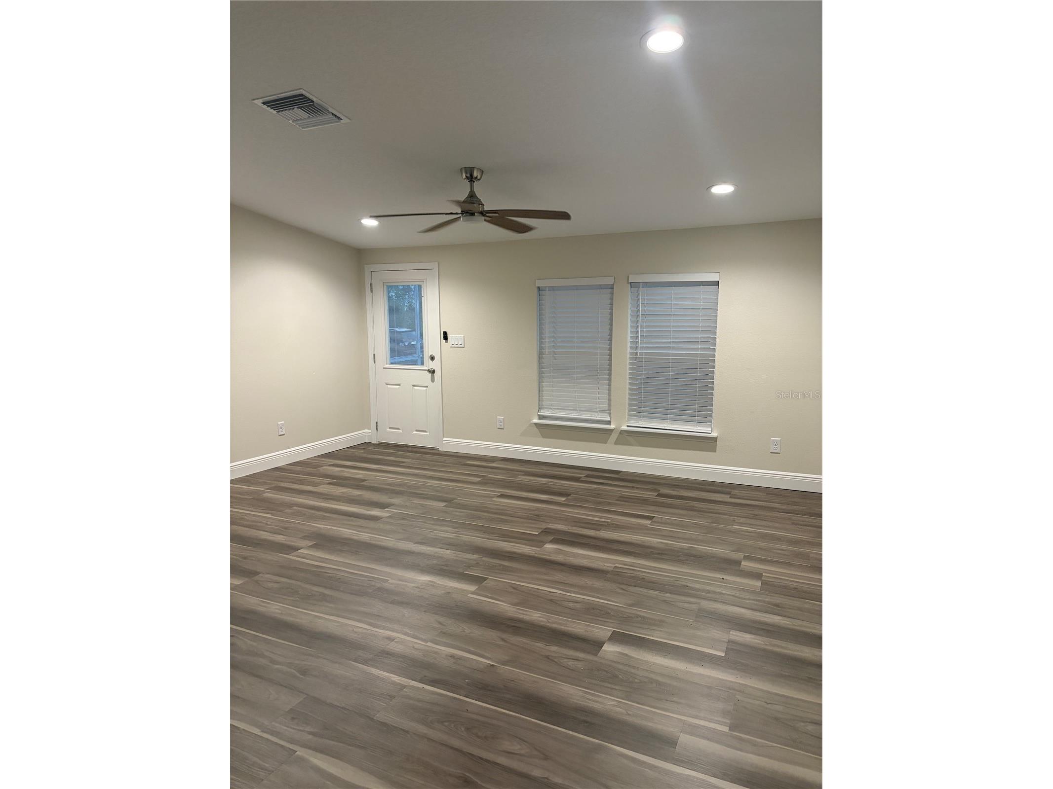 10699 Quiet Cove Road Howey In The Hills FL 34737 - POND G5114020 image4