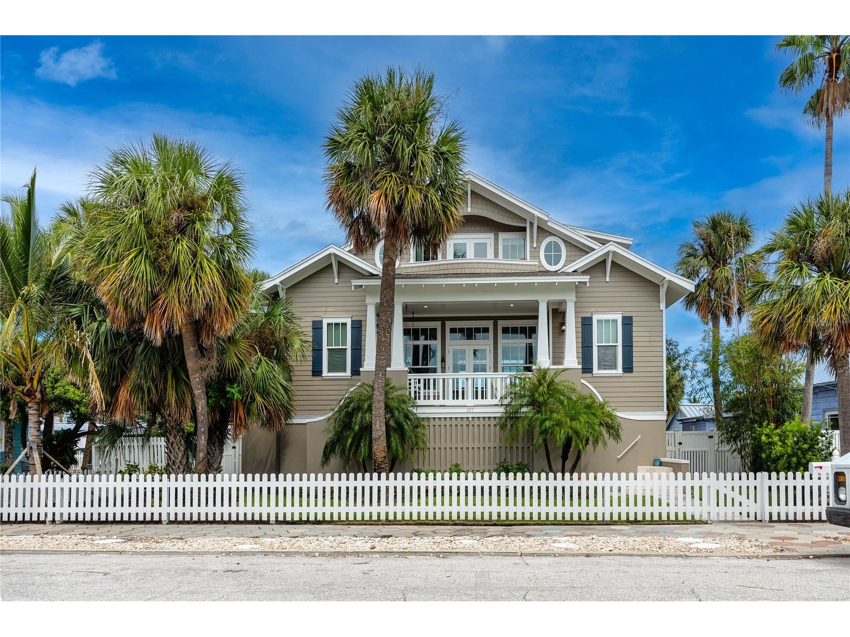 107 10th Avenue Saint Pete Beach FL 33706 TB8428224 image1