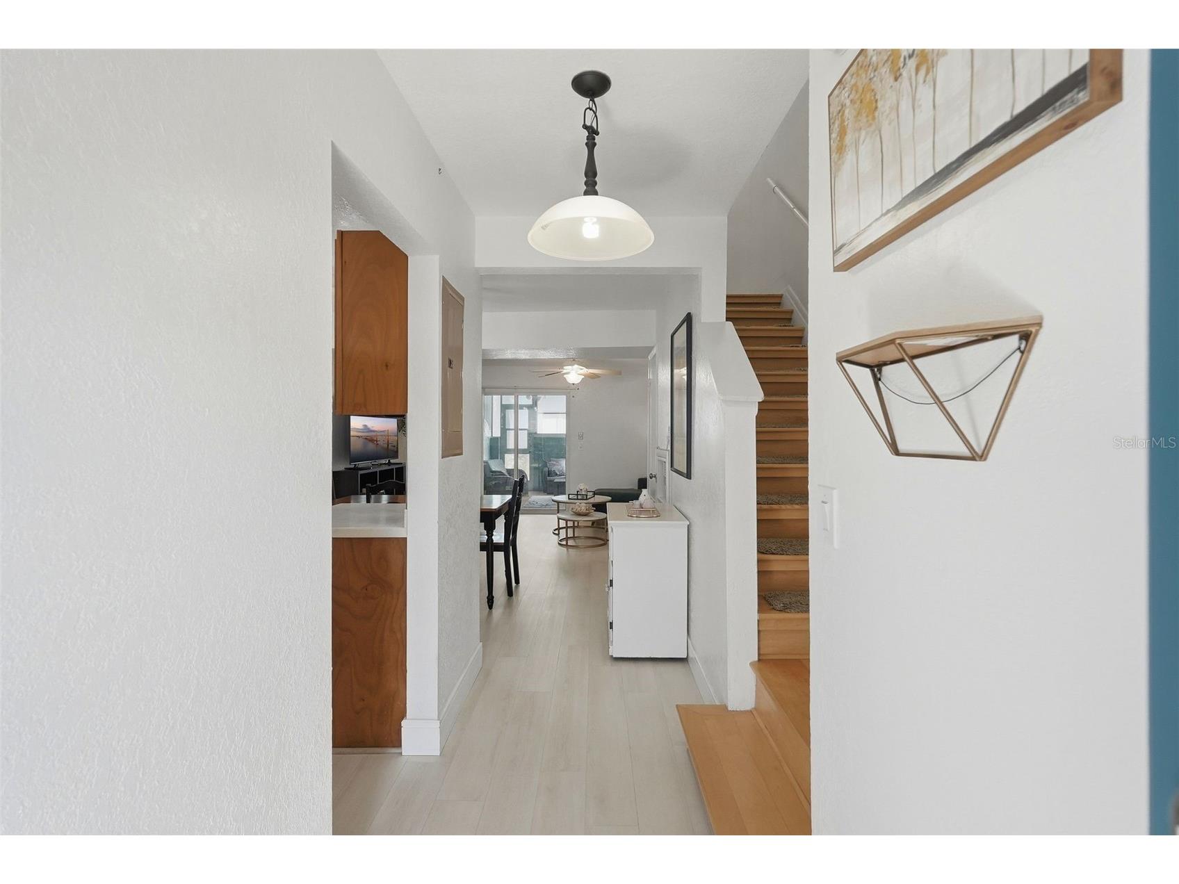 107 114th Avenue N Saint Petersburg FL 33716 TB8490660 image2
