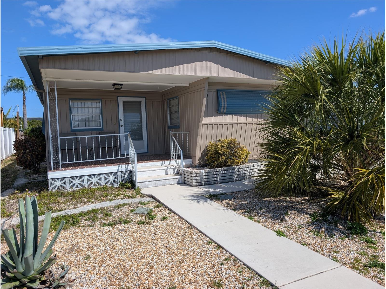 107 48th Avenue Drive W Bradenton FL 34207 A4684544 image1