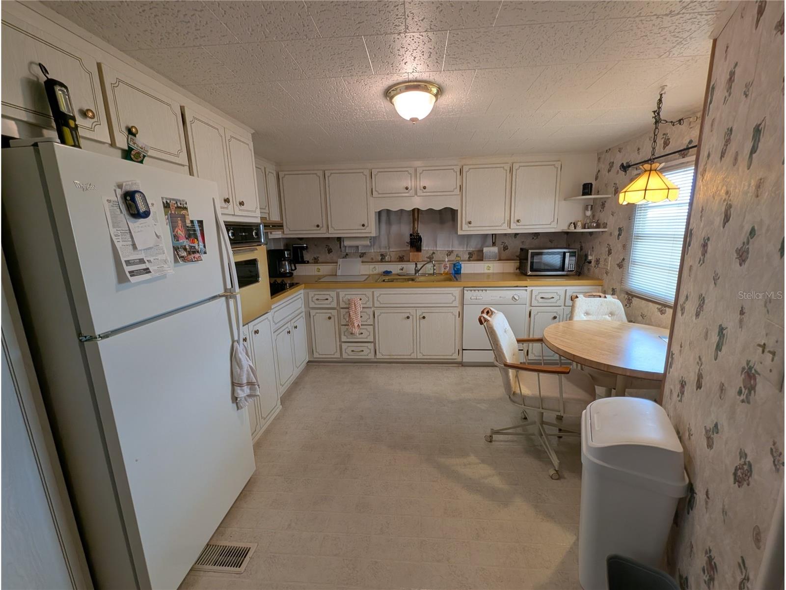 107 48th Avenue Drive W Bradenton FL 34207 A4684544 image5