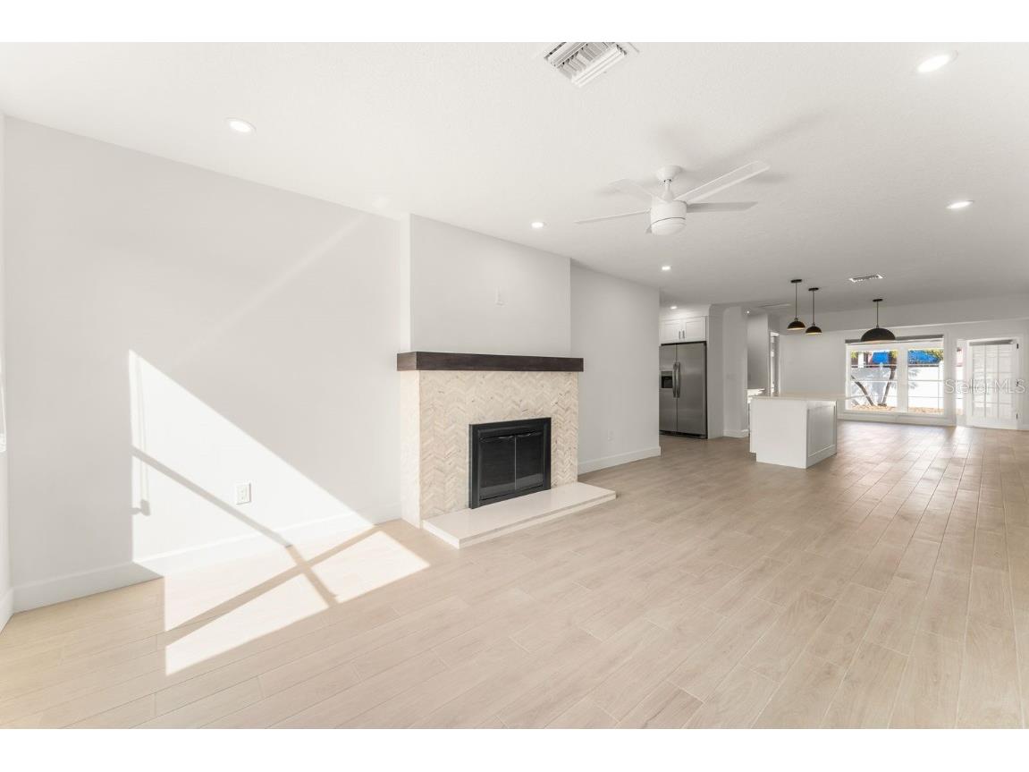 107 4th Street Belleair Beach FL 33786 O6363185 image13