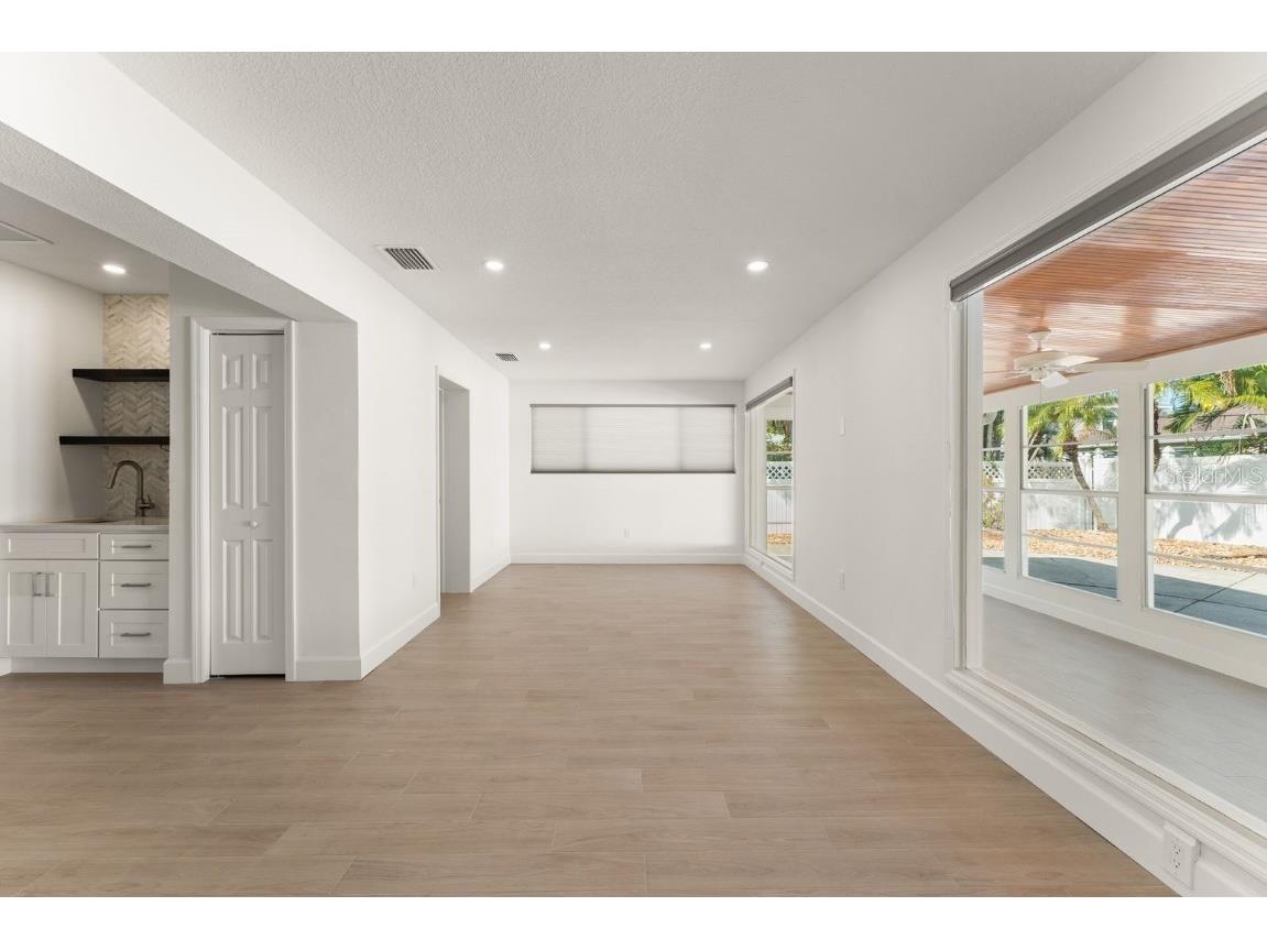 107 4th Street Belleair Beach FL 33786 O6363185 image16