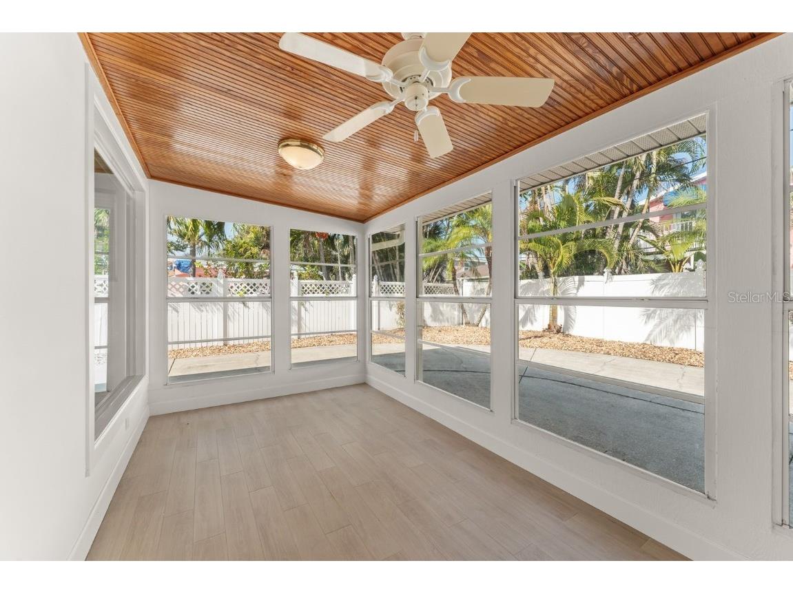 107 4th Street Belleair Beach FL 33786 O6363185 image36