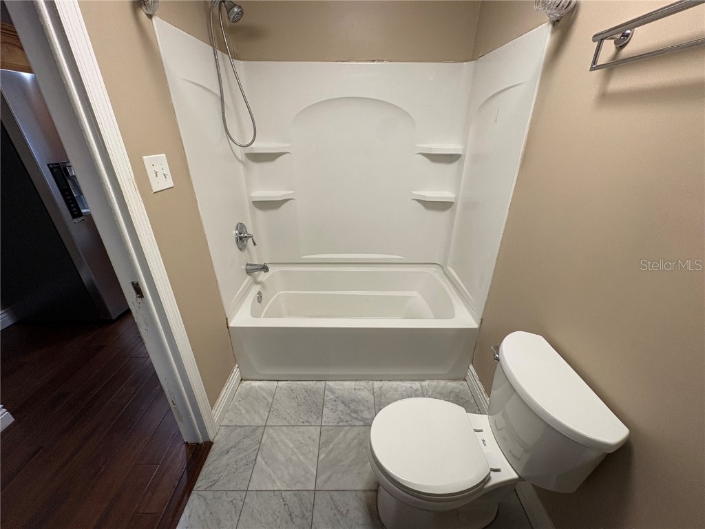 107 6th Street NE Largo FL 33770 OM708077 image17