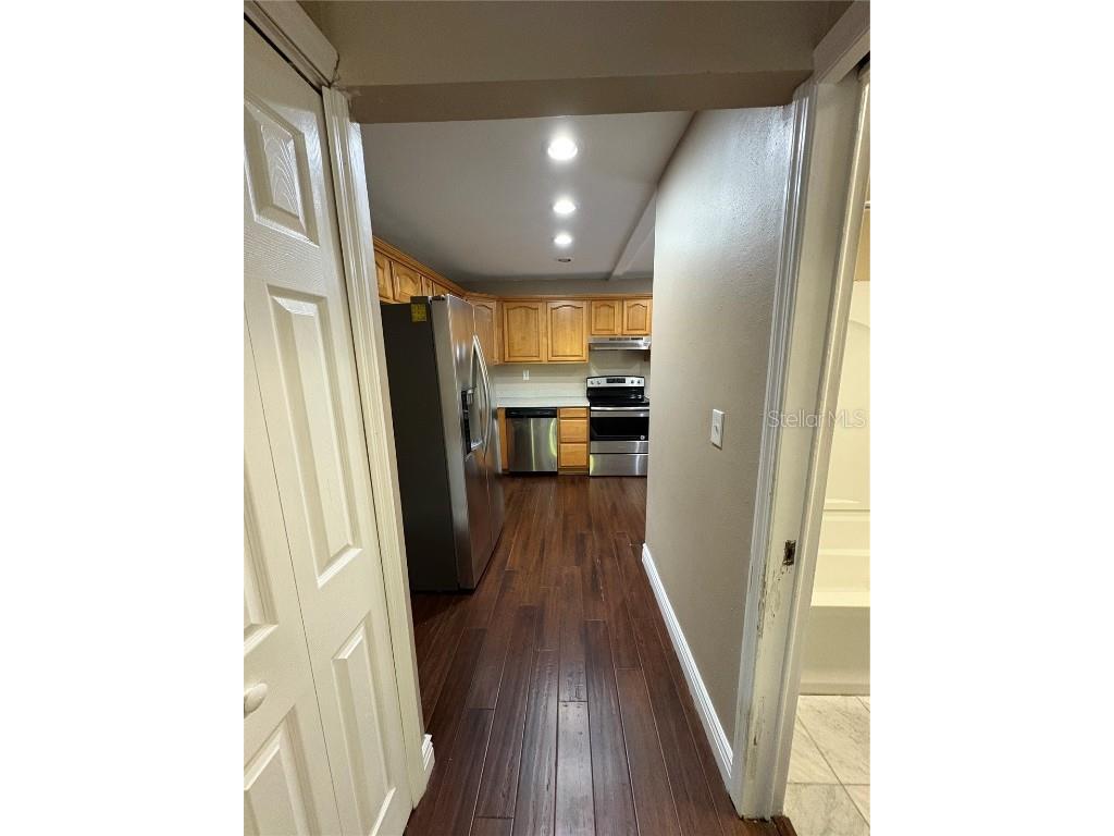 107 6th Street NE Largo FL 33770 OM708077 image9