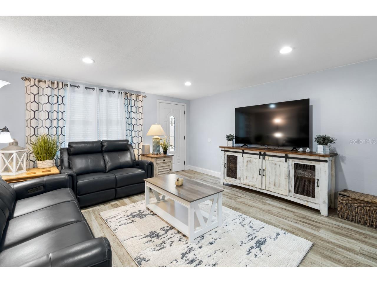 107 6th Street NW Ruskin FL 33570 - RUSKIN INLET TB8497679 image4