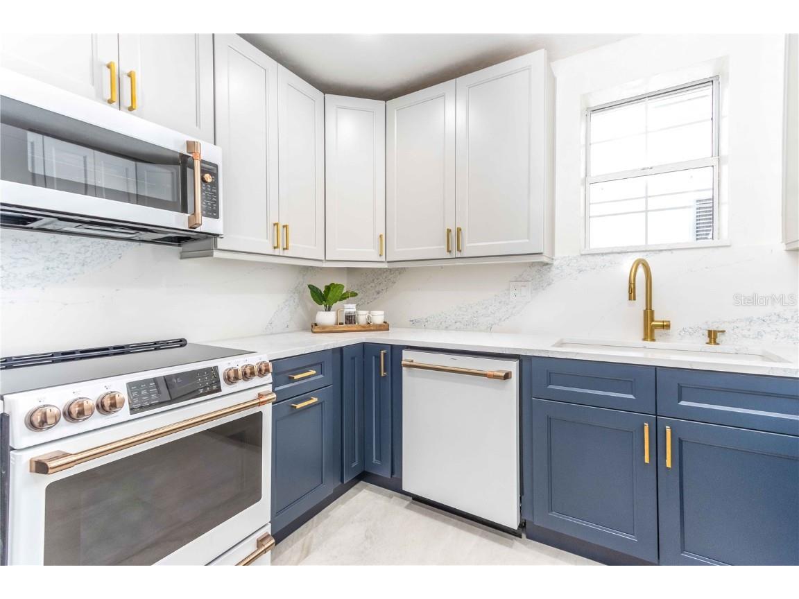 107 8th Street Belleair Beach FL 33786 TB8448148 image12