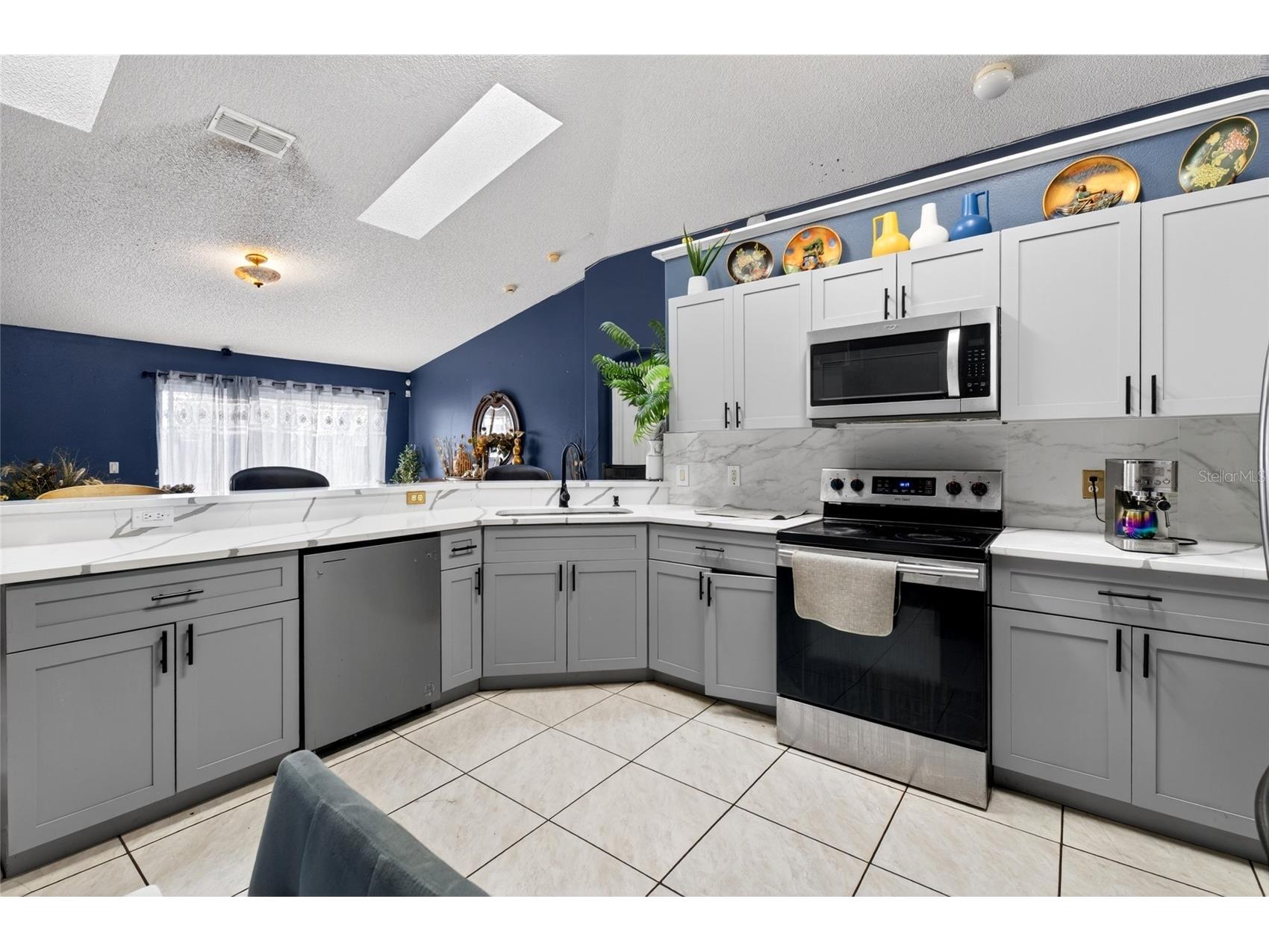 107 Bianca Court Kissimmee FL 34758 O6405120 image9