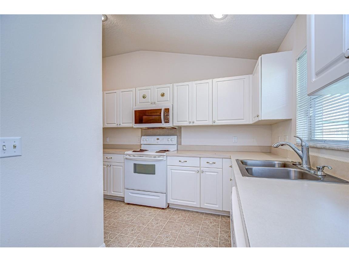 107 Citrus Landing Drive Plant City FL 33563 TB8430542 image8