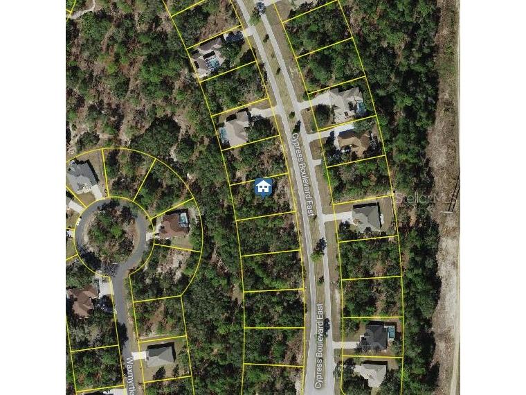 107 Cypress Boulevard E Homosassa FL 34446 W7875272 image1