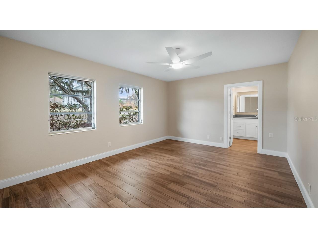 107 E Magnolia Avenue Howey In The Hills FL 34737 - LITTLE LAKE HARRIS G5108555 image19