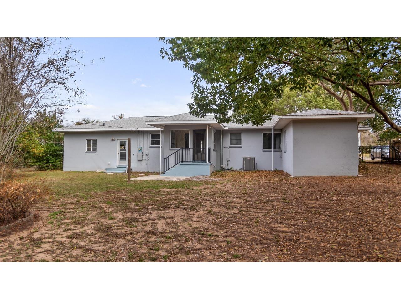 107 E Magnolia Avenue Howey In The Hills FL 34737 - LITTLE LAKE HARRIS G5108555 image27