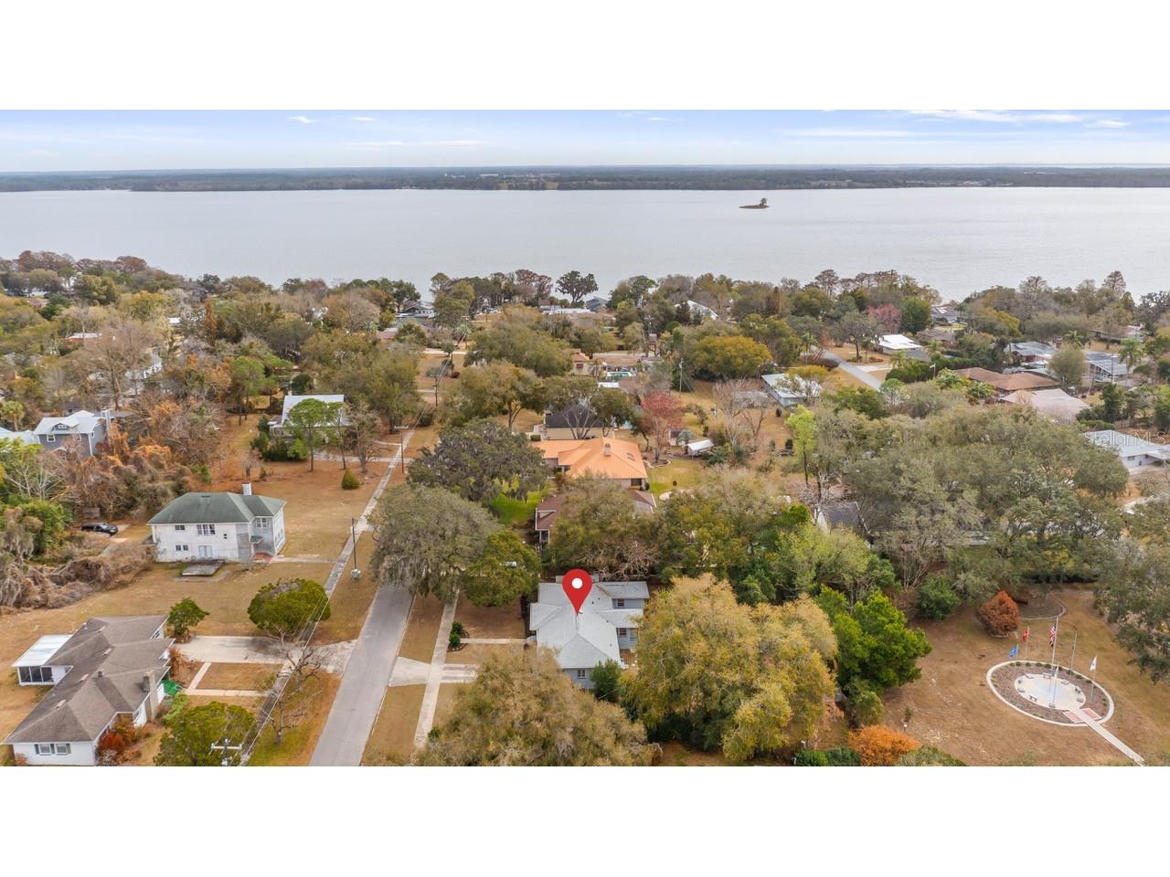 107 E Magnolia Avenue Howey In The Hills FL 34737 - LITTLE LAKE HARRIS G5108555 image36