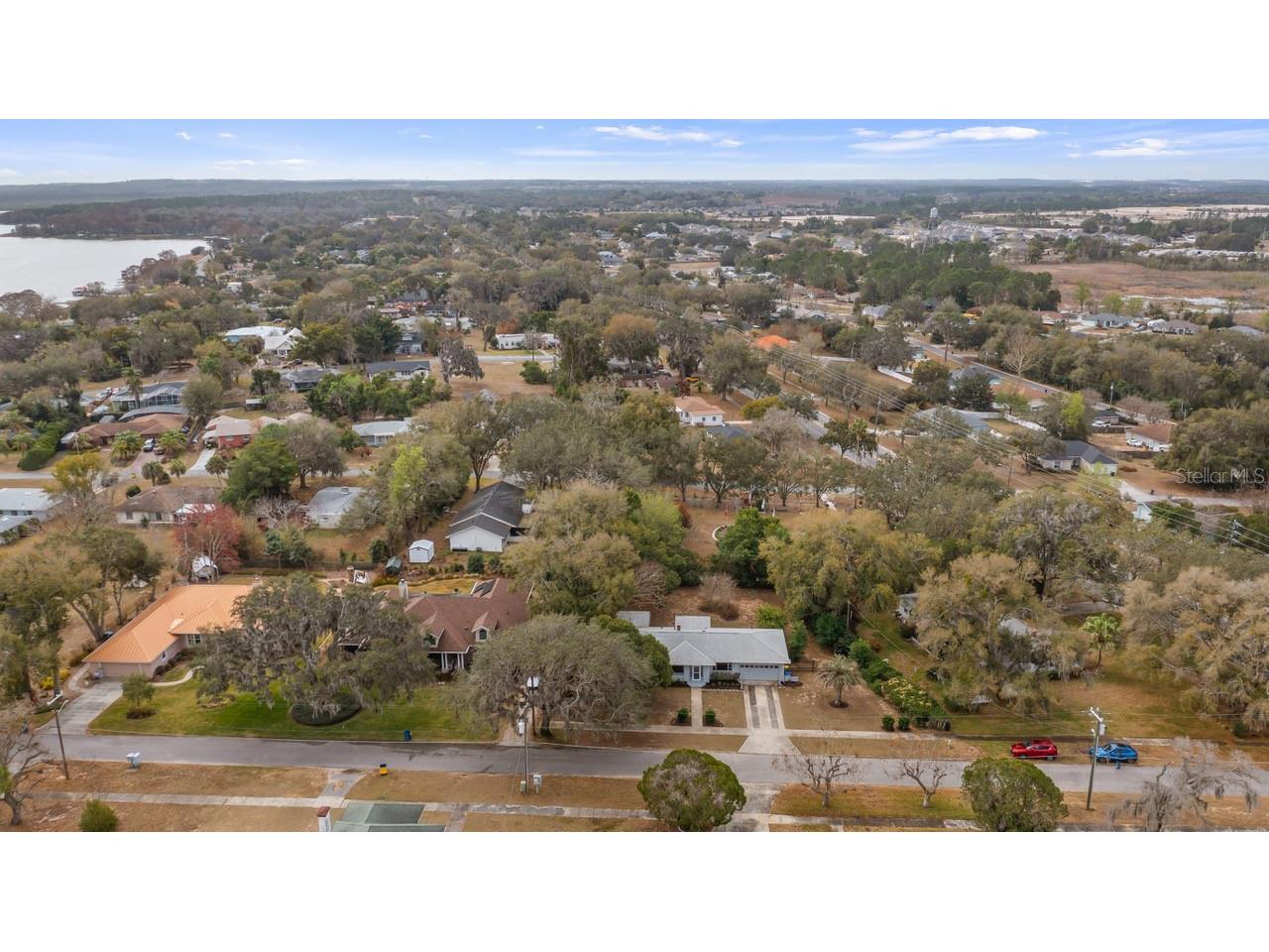 107 E Magnolia Avenue Howey In The Hills FL 34737 - LITTLE LAKE HARRIS G5108555 image41