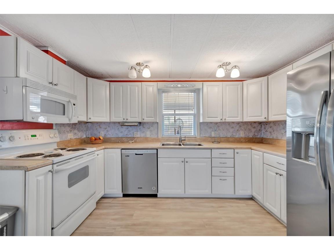 107 E Saint Johns Way Apollo Beach FL 33572 TB8442505 image17