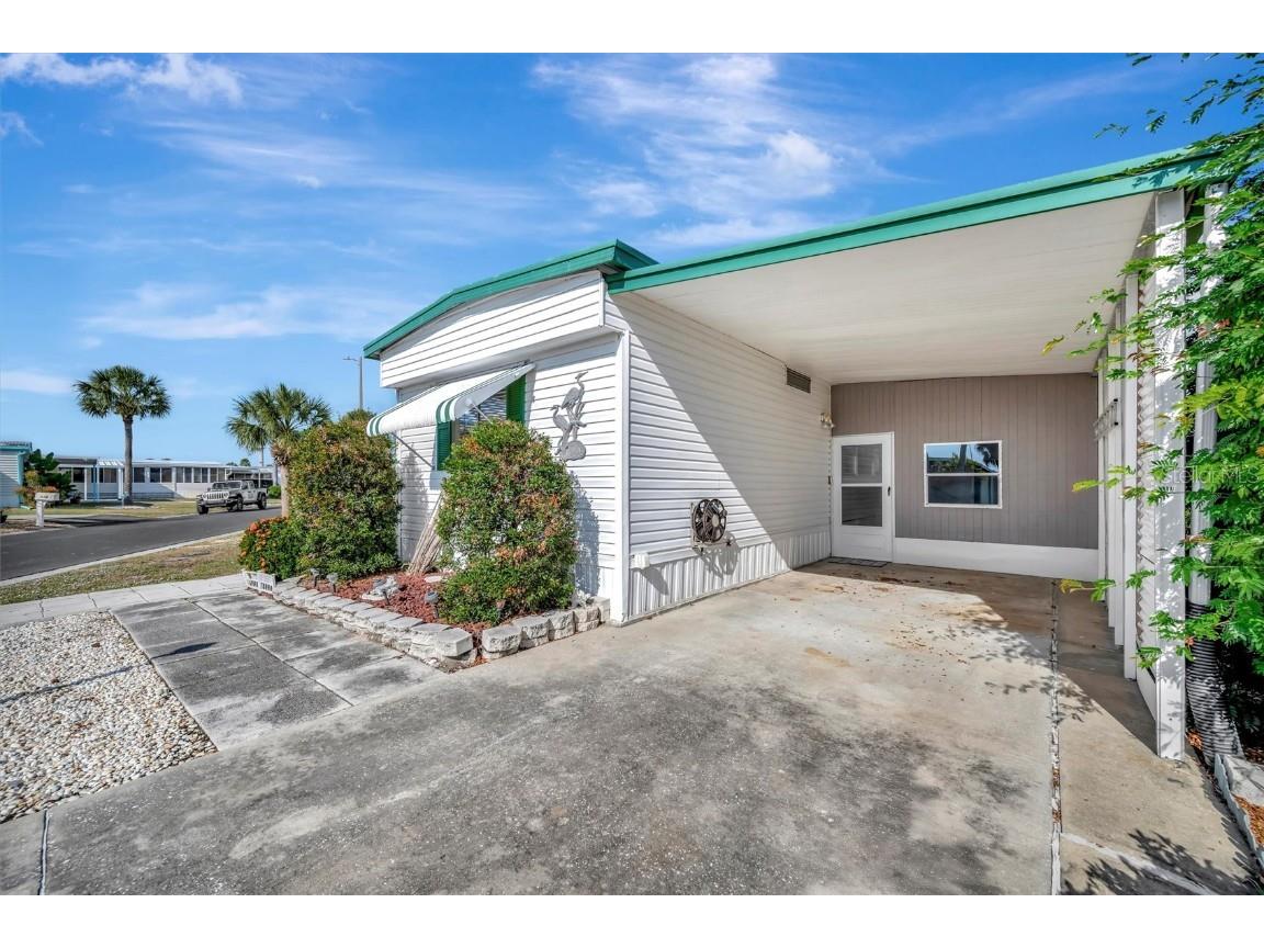 107 E Saint Johns Way Apollo Beach FL 33572 TB8442505 image3