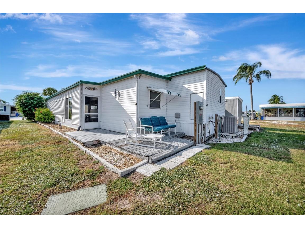 107 E Saint Johns Way Apollo Beach FL 33572 TB8442505 image4