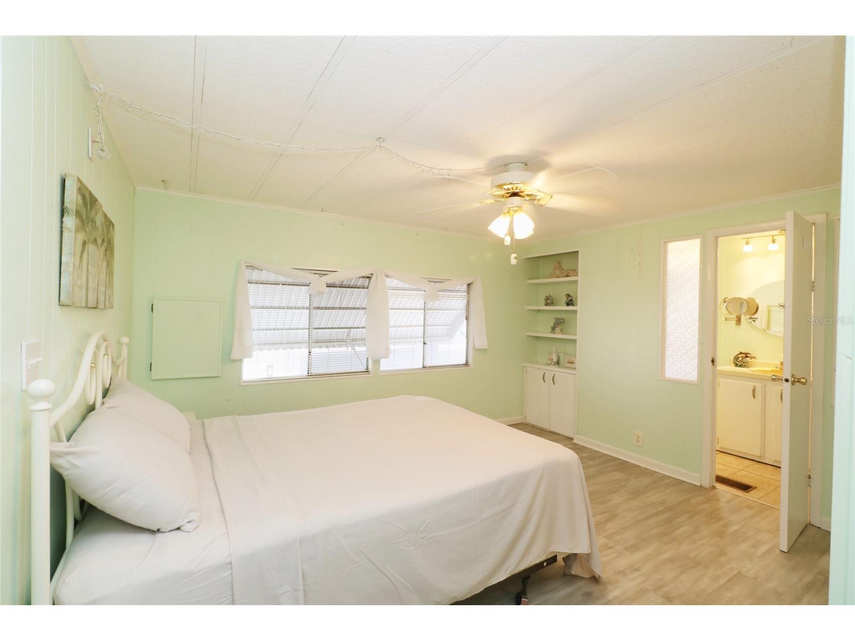 107 E Saint Johns Way Apollo Beach FL 33572 TB8468638 image6