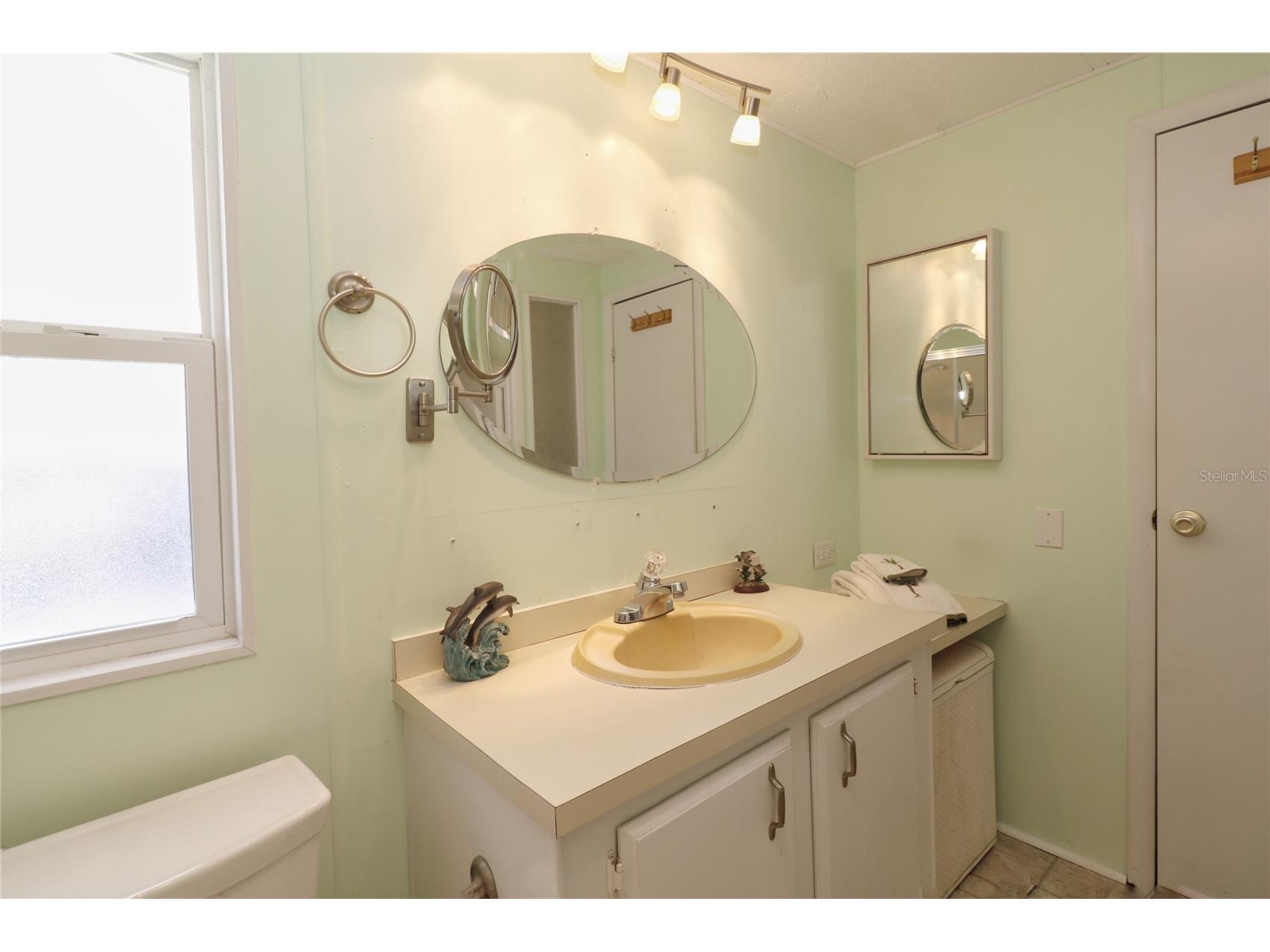 107 E Saint Johns Way Apollo Beach FL 33572 TB8468638 image8