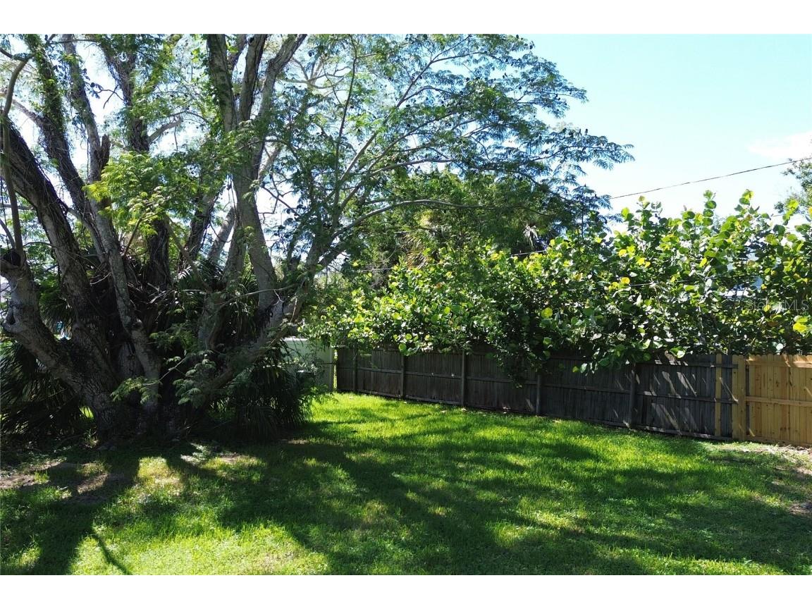 107 E Spruce Street Tarpon Springs FL 34689 TB8412170 image19