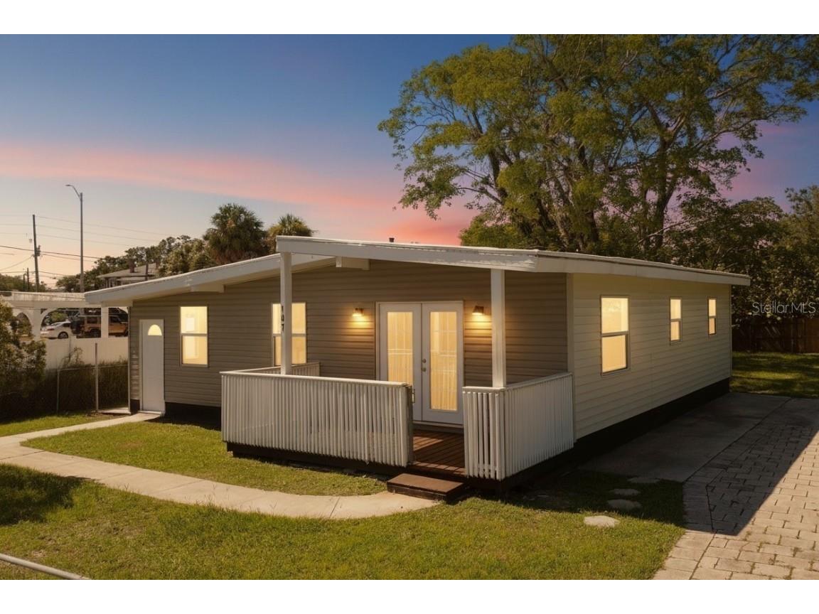 107 E Spruce Street Tarpon Springs FL 34689 TB8412170 image2