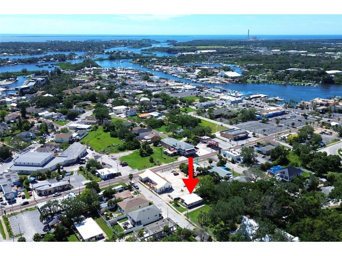 107 E Spruce Street Tarpon Springs FL 34689 TB8412170 image3
