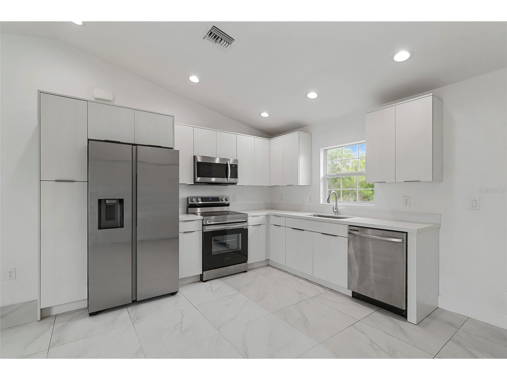 107 Elba Drive NE Lake Placid FL 33852 P4939027 image15