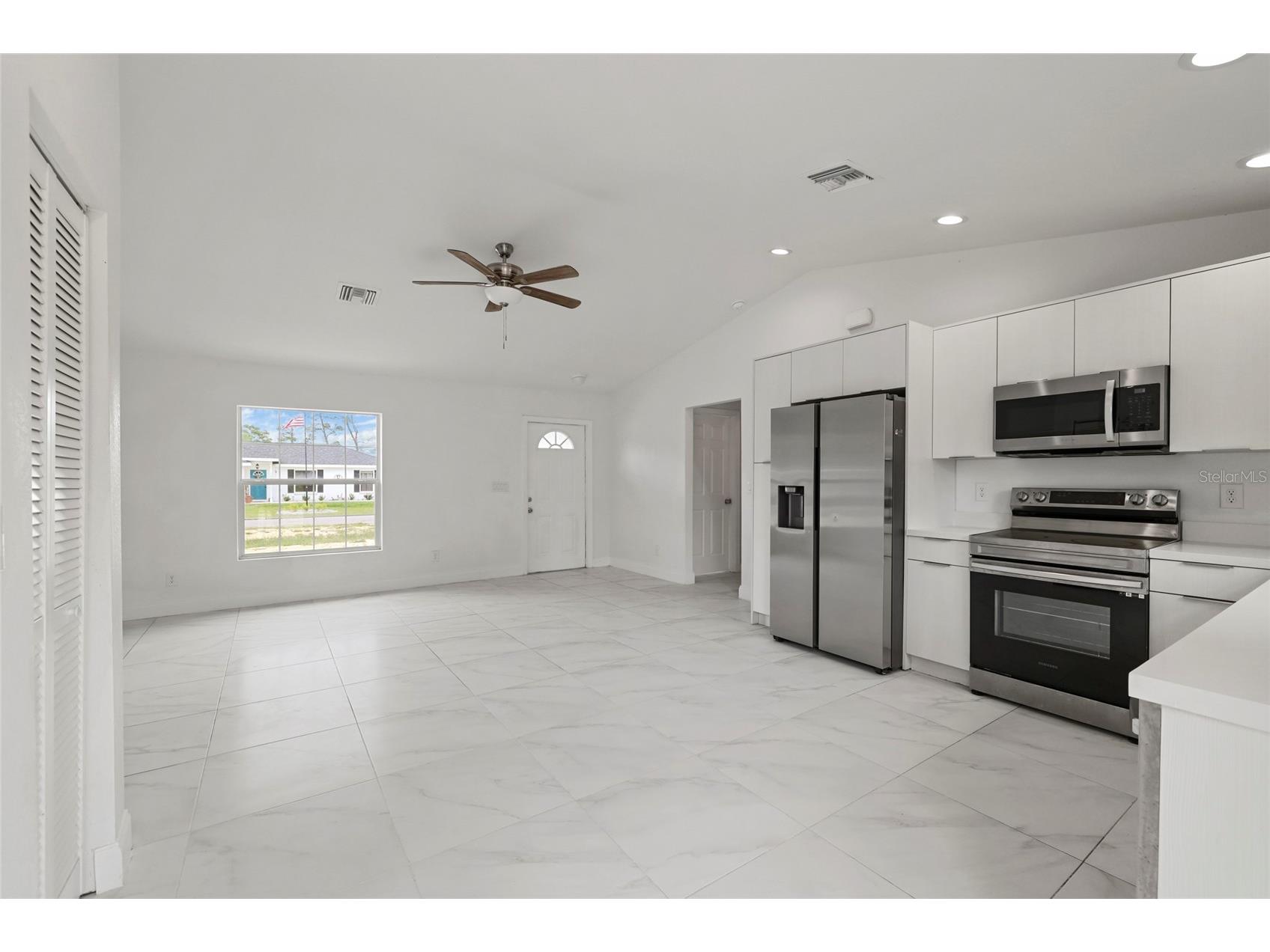 107 Elba Drive NE Lake Placid FL 33852 P4939027 image2