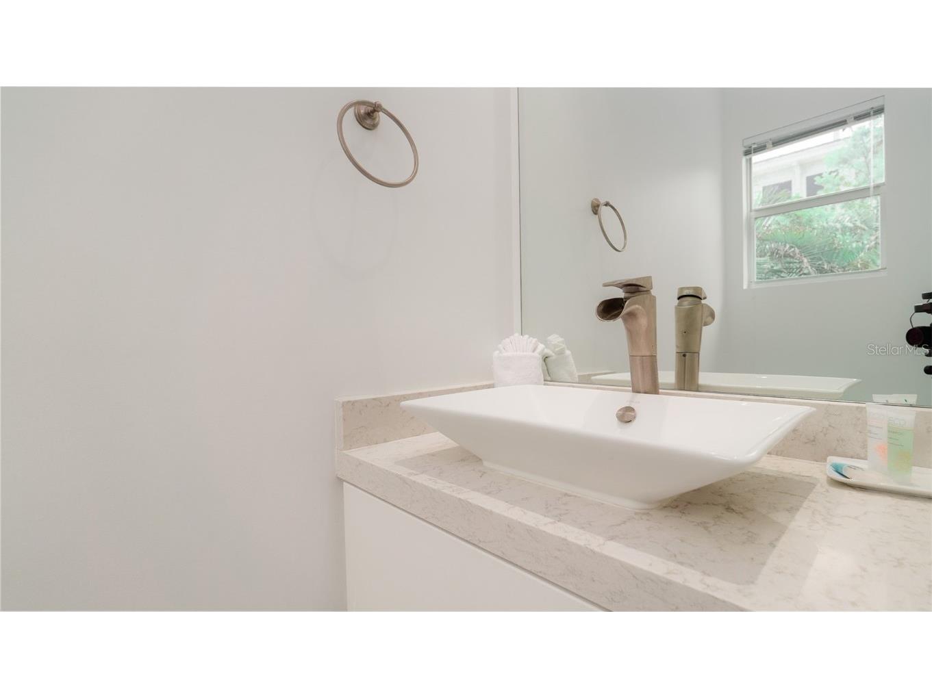 107 Elm Avenue Anna Maria FL 34216 - GULF OF MAXICO A4615677 image29