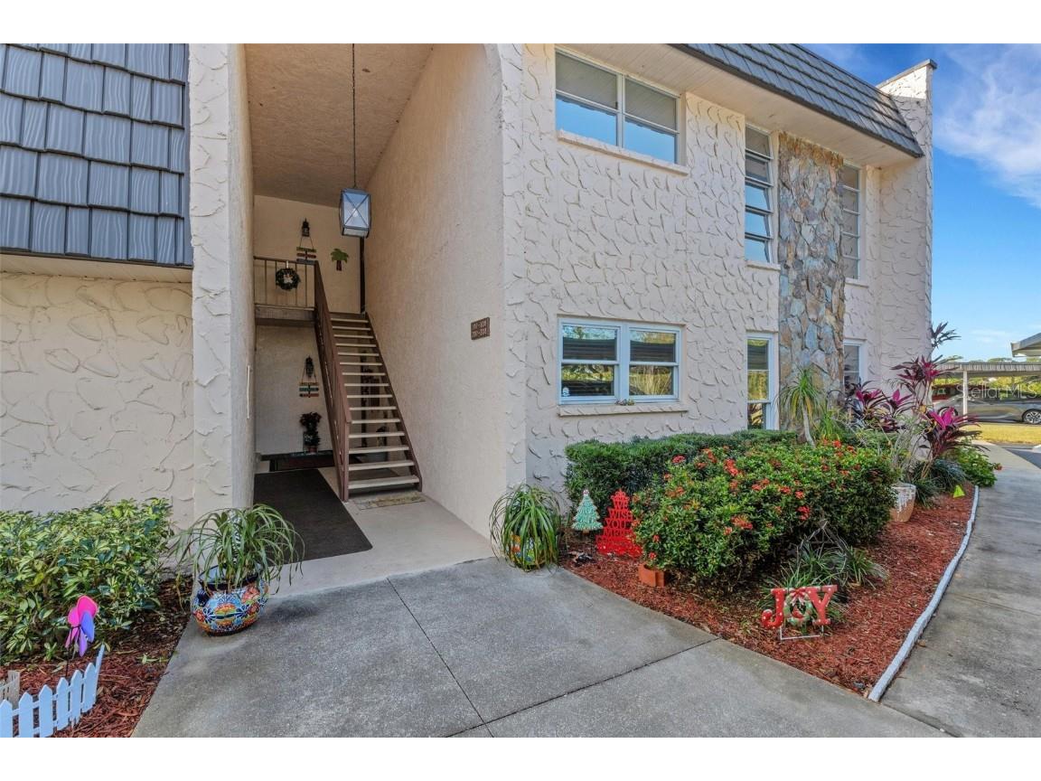 107 Fernwood Circle #107 Seminole FL 33777 TB8330434 image1