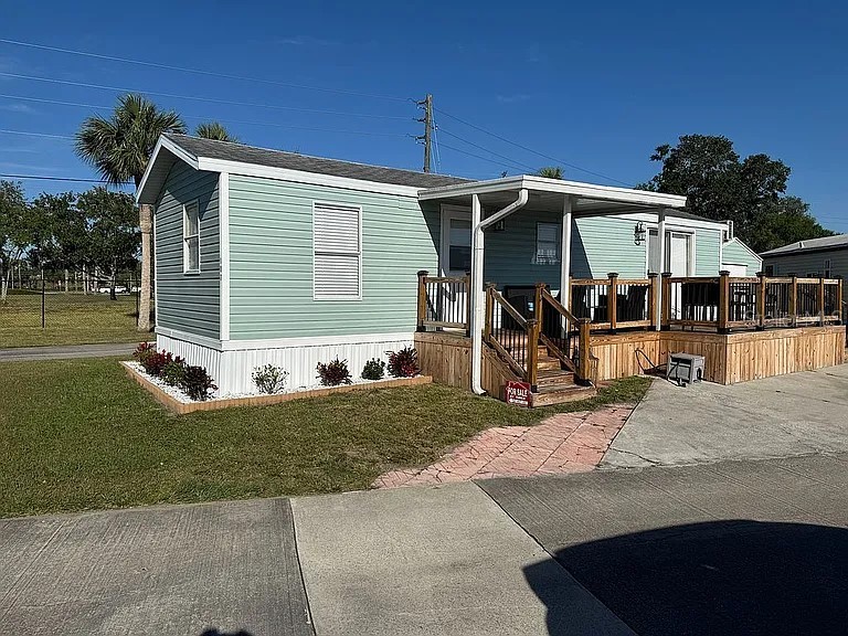 107 Forest Lake Drive Cocoa FL 32926 O6337599 image1