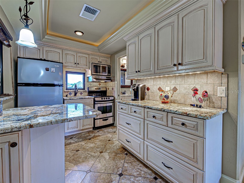 107 Free Court SE Port Charlotte FL 33952 - EDGEWATER LAKE N6141169 image82