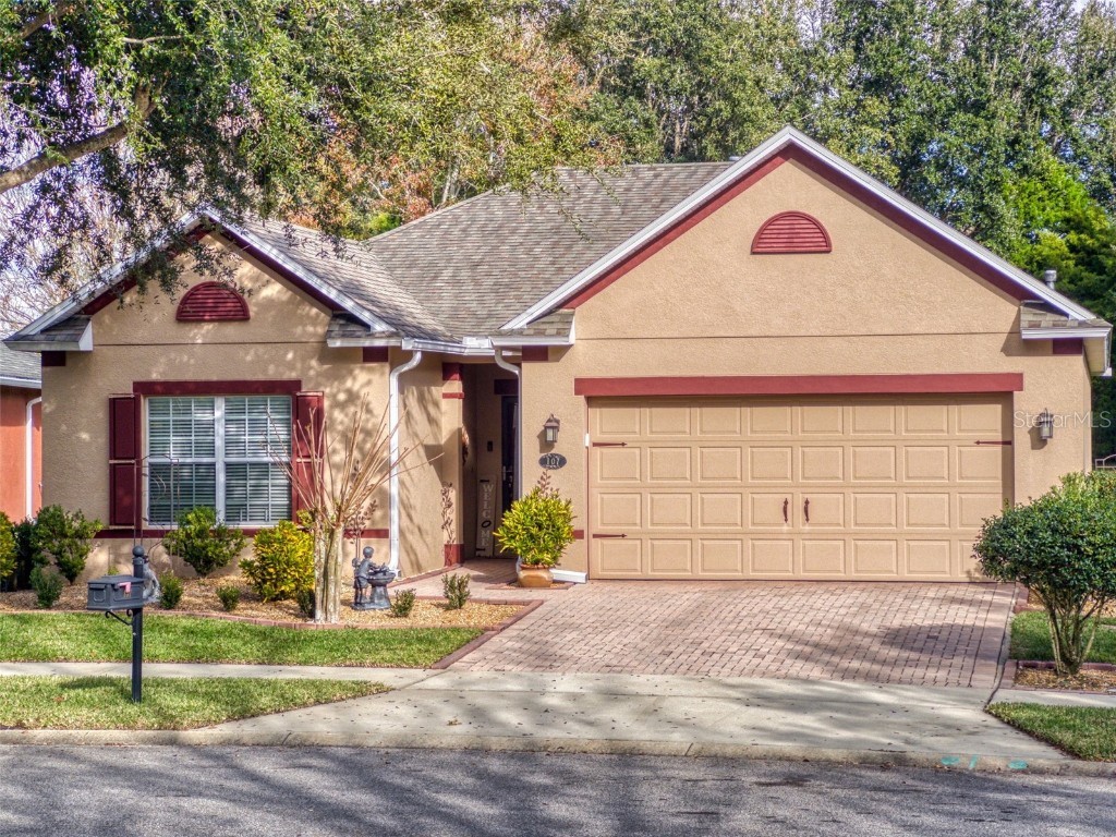 107 Gladesdown Court Deland FL 32724 V4941487 image1