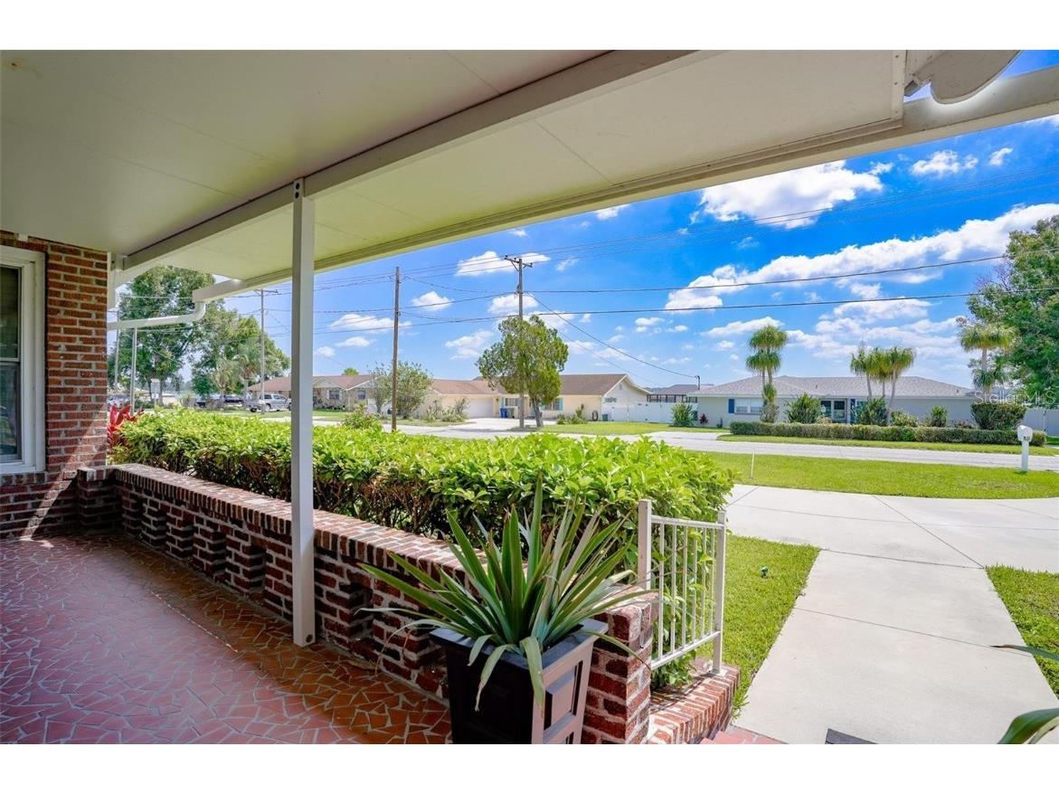 107 Lake Howard Drive NW Winter Haven FL 33880 - LAKE HOWARD L4957484 image32