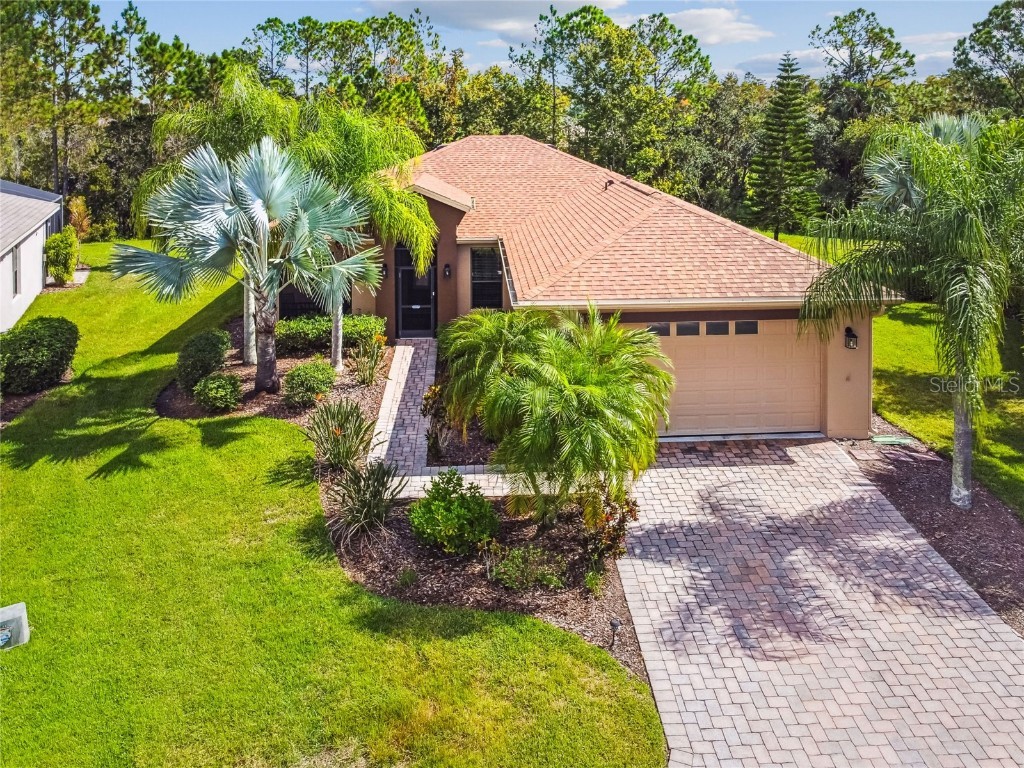 107 Los Gatos Pl Poinciana FL 34759 S5137150 image1