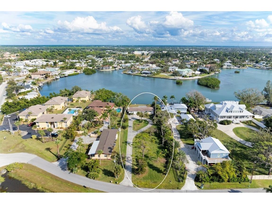 107 Louella Lane Nokomis FL 34275 - LYON'S BAY A4673347 image1