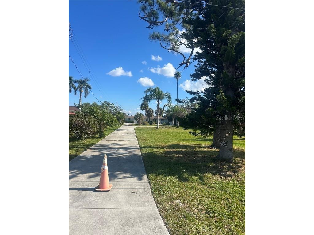 107 Louella Lane Nokomis FL 34275 - LYON'S BAY A4673347 image24