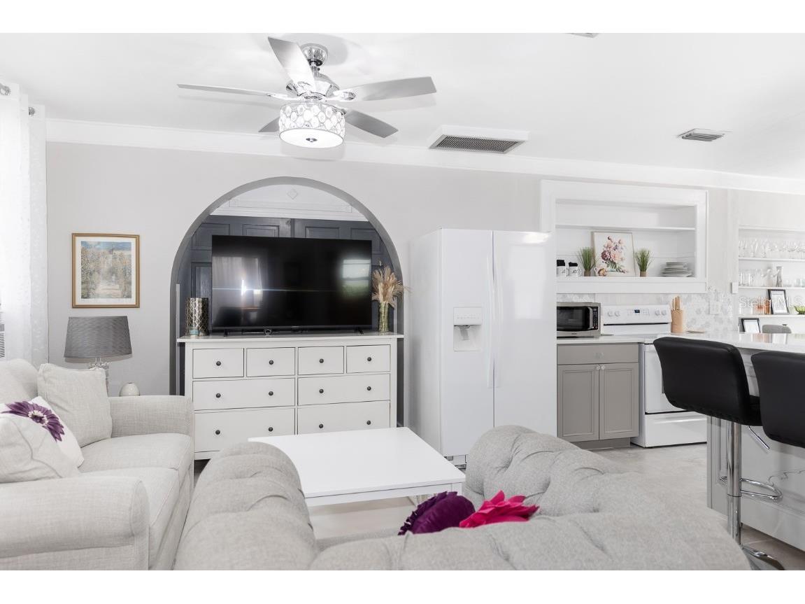 107 S Iona Drive #A Fruitland Park FL 34731 G5100224 image8