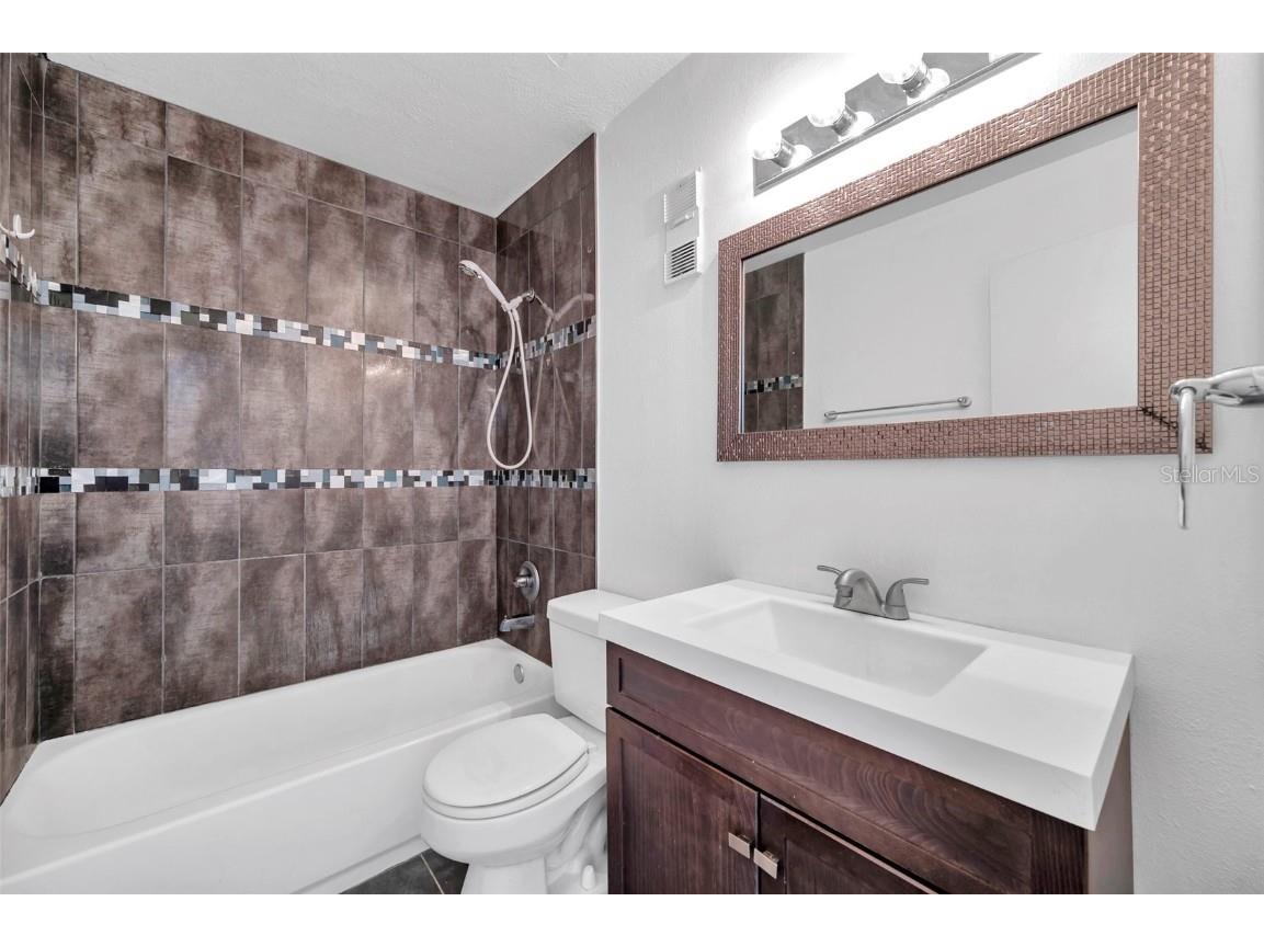 107 Seahorse Drive SE #A Saint Petersburg FL 33705 TB8339473 image19