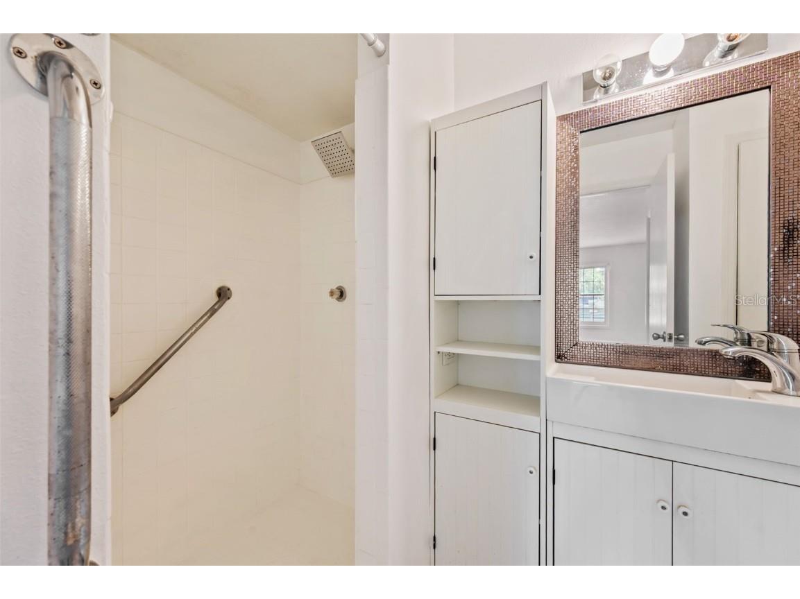 107 Seahorse Drive SE #A Saint Petersburg FL 33705 TB8339473 image31